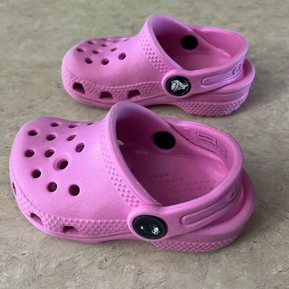 Pink Crocs - Picture 5 of 5